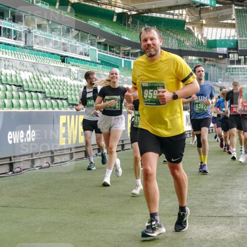 13.09.2026 - 21. swb-Marathon Bremen Michael Burmester http://msf.ph/oto/10428411 13.09.2026 13:26:23 Laufen im Stadion 186, 202, 213, 364, 390, 530, 543, 645, 815, 818, 833, 966, 1077, 1283, 1410, 1443, 1459, 1473, 1487, 1504, 1530, 1561, 1618, 1700, 1744, 1828, 1830, 1953, 2058, 2059, 2271, 2273, 2298, 2308, 2309, 2354, 2382, 2384, 2388, 2404, 2428, 2506, 2507, 2508, 2542, 2558, 2576, 2582, 2591, 2592, 2656, 2675, 2748, 2752, 2762, 2817, 2833, 2878, 2896, 2965, 2970, 2981, 3005, 3047, 3050, 3062, 3084, 3097, 3142, 3172, 3259, 3329, 3359, 3390, 3433, 3540, 3629, 3756 meine-sportfotos.de