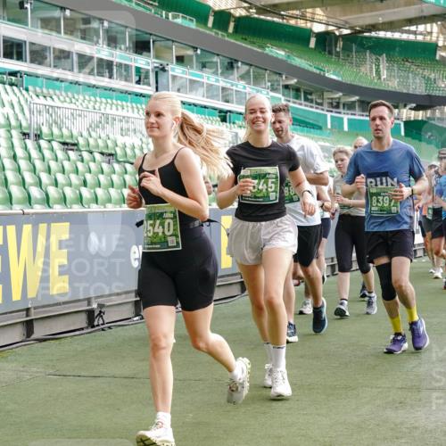 13.09.2026 - 21. swb-Marathon Bremen Michael Burmester http://msf.ph/oto/10428429 13.09.2026 13:26:24 Laufen im Stadion 186, 202, 213, 364, 390, 530, 543, 645, 815, 818, 833, 966, 1077, 1283, 1410, 1443, 1459, 1473, 1487, 1504, 1530, 1561, 1618, 1700, 1744, 1828, 1830, 1953, 2058, 2059, 2271, 2273, 2298, 2308, 2309, 2354, 2382, 2384, 2388, 2404, 2428, 2506, 2507, 2508, 2542, 2558, 2576, 2582, 2591, 2592, 2656, 2675, 2748, 2752, 2762, 2817, 2833, 2878, 2896, 2965, 2970, 2981, 3005, 3047, 3050, 3062, 3084, 3097, 3142, 3172, 3259, 3329, 3359, 3390, 3433, 3540, 3629, 3756 meine-sportfotos.de