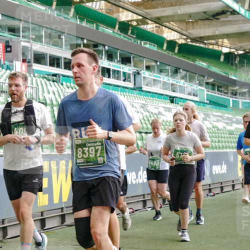 13.09.2026 - 21. swb-Marathon Bremen Michael Burmester http://msf.ph/oto/10428499 13.09.2026 13:26:26 Laufen im Stadion 186, 202, 213, 364, 390, 530, 543, 645, 815, 818, 833, 966, 1077, 1283, 1410, 1443, 1459, 1473, 1487, 1504, 1530, 1561, 1618, 1700, 1744, 1828, 1830, 1953, 2058, 2059, 2271, 2273, 2298, 2308, 2309, 2354, 2382, 2384, 2388, 2404, 2428, 2506, 2507, 2508, 2542, 2558, 2576, 2582, 2591, 2592, 2656, 2675, 2748, 2752, 2762, 2817, 2833, 2875, 2878, 2896, 2965, 2970, 2981, 3005, 3047, 3050, 3062, 3084, 3097, 3142, 3172, 3259, 3329, 3359, 3390, 3433, 3540, 3629, 3756 meine-sportfotos.de