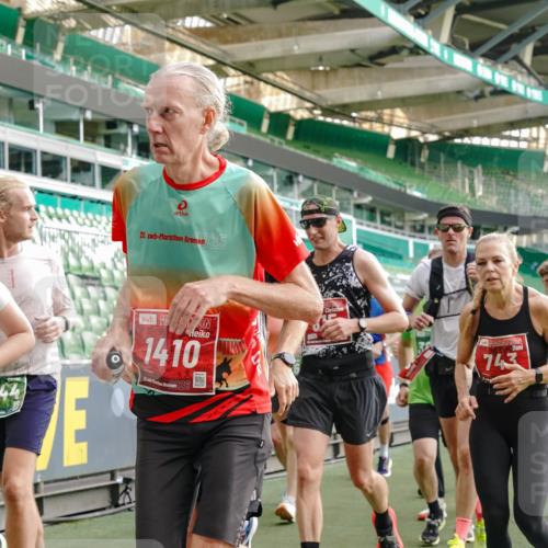 13.09.2026 - 21. swb-Marathon Bremen Michael Burmester http://msf.ph/oto/10428558 13.09.2026 13:26:28 Laufen im Stadion 186, 202, 364, 390, 530, 543, 645, 815, 818, 833, 966, 1077, 1283, 1410, 1443, 1459, 1473, 1487, 1504, 1530, 1561, 1618, 1700, 1744, 1828, 1830, 1953, 2058, 2059, 2271, 2273, 2298, 2308, 2309, 2354, 2382, 2384, 2388, 2404, 2428, 2506, 2507, 2508, 2542, 2558, 2576, 2582, 2591, 2592, 2656, 2675, 2748, 2752, 2762, 2817, 2875, 2878, 2896, 2965, 2970, 2981, 3005, 3047, 3050, 3062, 3084, 3097, 3142, 3172, 3184, 3259, 3329, 3359, 3390, 3433, 3540, 3629, 3756 meine-sportfotos.de