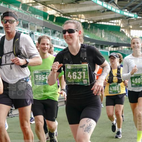 13.09.2026 - 21. swb-Marathon Bremen Michael Burmester http://msf.ph/oto/10428604 13.09.2026 13:26:30 Laufen im Stadion 186, 202, 364, 390, 530, 543, 645, 815, 818, 833, 966, 1077, 1283, 1410, 1412, 1443, 1459, 1473, 1487, 1504, 1530, 1561, 1618, 1700, 1744, 1828, 1830, 1953, 2058, 2059, 2271, 2273, 2298, 2308, 2309, 2354, 2382, 2384, 2388, 2404, 2428, 2506, 2507, 2508, 2542, 2558, 2576, 2582, 2591, 2592, 2656, 2675, 2748, 2752, 2762, 2817, 2875, 2878, 2896, 2923, 2965, 2970, 2981, 3005, 3045, 3047, 3050, 3062, 3084, 3097, 3142, 3172, 3184, 3259, 3329, 3359, 3390, 3433, 3540, 3629, 3756 meine-sportfotos.de