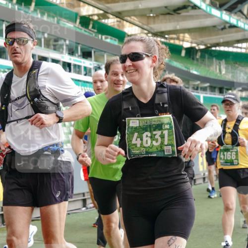 13.09.2026 - 21. swb-Marathon Bremen Michael Burmester http://msf.ph/oto/10428617 13.09.2026 13:26:30 Laufen im Stadion 186, 202, 364, 390, 530, 543, 645, 815, 818, 833, 966, 1077, 1283, 1410, 1412, 1443, 1459, 1473, 1487, 1504, 1530, 1561, 1618, 1700, 1744, 1828, 1830, 1953, 2058, 2059, 2271, 2273, 2298, 2308, 2309, 2354, 2382, 2384, 2388, 2404, 2428, 2506, 2507, 2508, 2542, 2558, 2576, 2582, 2591, 2592, 2656, 2675, 2748, 2752, 2762, 2817, 2875, 2878, 2896, 2923, 2965, 2970, 2981, 3005, 3045, 3047, 3050, 3062, 3084, 3097, 3142, 3172, 3184, 3259, 3329, 3359, 3390, 3433, 3540, 3629, 3756 meine-sportfotos.de