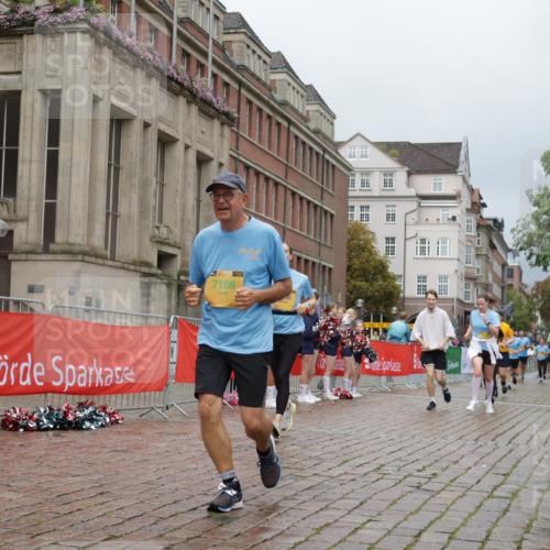 13.09.2026 - Kiel Lauf Yannick Fuchs http://msf.ph/oto/10428629 13.09.2026 11:08:50 Ziel 24, 25, 1170, 1226, 2250, 2951, 4709, 10928, 11674, 12334, 834, 1067, 2235, 2575, 3536, 3798, 5418, 5856, 6061, 6185, 6360, 6576, 6626, 6662, 7108, 7254, 7667, 9162, 9800, 10525, 10645, 10647, 11442, 1569, 3022, 3752, 4526, 6028, 7681, 9112, 9752, 9995, 10813, 12238, 12532, 6401, 7108, 7254, 10525 meine-sportfotos.de