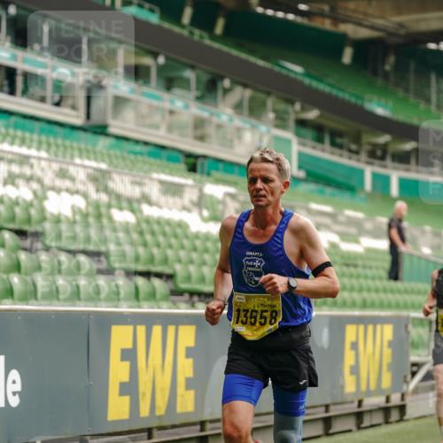 13.09.2026 - 21. swb-Marathon Bremen Michael Burmester http://msf.ph/oto/10428634 13.09.2026 10:19:48 Laufen im Stadion 10261, 10262, 10366, 10475, 10818, 10994, 11067, 11068, 11176, 11197, 11418, 11481, 11512, 11652, 12324, 12358, 12413, 12540, 13505, 13530, 13533, 13534, 13536, 13540, 13541, 13550, 13558, 13560, 13564, 13573, 13581, 13583, 13588, 13590, 13599, 13601, 13605, 13610, 13618, 13619, 13622, 13632, 13633, 13637, 13638, 13639, 10597, 12272, 13501, 13510, 13515, 13517, 13525, 13542, 13547, 13567, 13579, 13623, 13627, 13635 meine-sportfotos.de