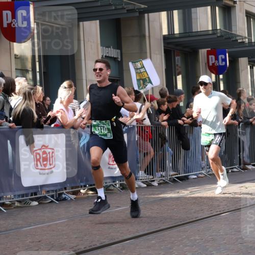 13.09.2026 - 21. swb-Marathon Bremen Strokosch-Dieckow http://msf.ph/oto/10428795 13.09.2026 13:08:35 Ziel 1925, 2287, 3110, 3276, 3330, 4033, 4384, 5377, 5517, 5636, 5696, 6842, 6906, 7121, 7262, 8120, 8555, 9240, 9411, 9702, 9867, 9906, 9911, 339, 678, 715, 1335, 1696, 3808, 4082, 4247, 4888, 5424, 5594, 7064, 8655, 9084, 9582 meine-sportfotos.de