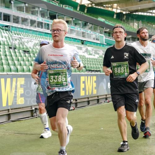 13.09.2026 - 21. swb-Marathon Bremen Michael Burmester http://msf.ph/oto/10428802 13.09.2026 13:03:03 Laufen im Stadion 150, 488, 531, 596, 722, 725, 762, 936, 940, 946, 1006, 1014, 1163, 1250, 1436, 1458, 1460, 1611, 1649, 1771, 2033, 2047, 2062, 2223, 2276, 2292, 2345, 2364, 2378, 2421, 2434, 2513, 2625, 2638, 2666, 2668, 2779, 2900, 2934, 2977, 2987, 3013, 3044, 3114, 3135, 3163, 3164, 3187, 3248, 3258, 3294, 3334, 3360, 3392, 3402, 3460, 3496, 3510, 3527, 3576, 3579, 3585, 3597, 3603, 3618, 3667, 3721, 3806, 3846, 3852, 3859, 3893, 3938, 3970, 3983, 4000, 4077, 4133, 4506, 4558 meine-sportfotos.de