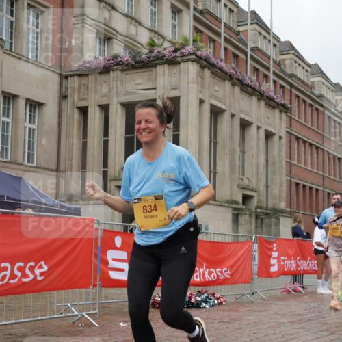 13.09.2026 - Kiel Lauf Yannick Fuchs http://msf.ph/oto/10428811 13.09.2026 11:09:07 Ziel 1569, 1934, 3022, 3752, 4526, 6028, 7681, 9112, 9752, 9995, 10813, 12238, 12532, 24, 25, 834, 1170, 1226, 2250, 2575, 2951, 4709, 6576, 6662, 9162, 9800, 10645, 10647, 10928, 11442, 11674, 12334, 607, 2784, 7310, 8637, 8922, 8933, 8979, 10184, 10253, 10262, 10263, 10268, 11889, 834, 1067, 2235, 2575, 3536, 5418, 6360, 6626, 7667, 11442 meine-sportfotos.de