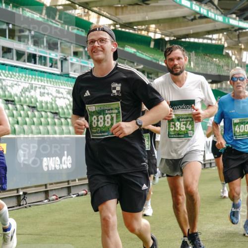 13.09.2026 - 21. swb-Marathon Bremen Michael Burmester http://msf.ph/oto/10428845 13.09.2026 13:03:03 Laufen im Stadion 150, 488, 531, 596, 722, 725, 762, 936, 940, 946, 1006, 1014, 1163, 1250, 1436, 1458, 1460, 1611, 1649, 1771, 2033, 2047, 2062, 2223, 2276, 2292, 2345, 2364, 2378, 2421, 2434, 2513, 2625, 2638, 2666, 2668, 2779, 2900, 2934, 2977, 2987, 3013, 3044, 3114, 3135, 3163, 3164, 3187, 3248, 3258, 3294, 3334, 3360, 3392, 3402, 3460, 3496, 3510, 3527, 3576, 3579, 3585, 3597, 3603, 3618, 3667, 3721, 3806, 3846, 3852, 3859, 3893, 3938, 3970, 3983, 4000, 4077, 4133, 4506, 4558 meine-sportfotos.de
