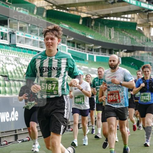 13.09.2026 - 21. swb-Marathon Bremen Michael Burmester http://msf.ph/oto/10428949 13.09.2026 13:26:44 Laufen im Stadion 186, 202, 364, 390, 530, 543, 645, 818, 833, 966, 1077, 1283, 1410, 1412, 1443, 1459, 1473, 1487, 1530, 1561, 1608, 1618, 1700, 1744, 1769, 1828, 1953, 1961, 2058, 2273, 2298, 2308, 2309, 2382, 2384, 2388, 2404, 2428, 2507, 2508, 2542, 2558, 2576, 2582, 2591, 2592, 2656, 2675, 2725, 2748, 2762, 2817, 2875, 2878, 2923, 2965, 2970, 2981, 3045, 3047, 3050, 3062, 3073, 3084, 3097, 3172, 3184, 3359, 3433, 3540, 3592, 3629, 3756, 3907, 3978 meine-sportfotos.de