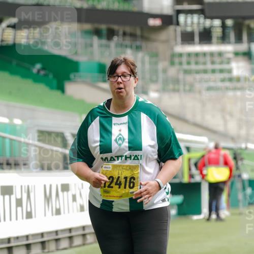13.09.2026 - 21. swb-Marathon Bremen Michael Burmester http://msf.ph/oto/10428964 13.09.2026 10:56:15 Laufen im Stadion 10317, 10387, 10967, 11017, 11025, 11161, 11341, 11444, 11538, 12416, 12546 meine-sportfotos.de