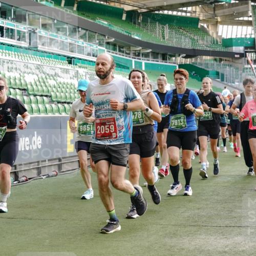 13.09.2026 - 21. swb-Marathon Bremen Michael Burmester http://msf.ph/oto/10428972 13.09.2026 13:26:45 Laufen im Stadion 186, 202, 357, 364, 390, 530, 543, 645, 833, 966, 1077, 1283, 1410, 1412, 1443, 1459, 1473, 1487, 1530, 1608, 1618, 1700, 1744, 1769, 1828, 1953, 1961, 2058, 2273, 2298, 2308, 2309, 2382, 2384, 2388, 2404, 2428, 2507, 2508, 2542, 2558, 2576, 2582, 2591, 2592, 2656, 2675, 2725, 2748, 2762, 2817, 2875, 2878, 2923, 2965, 2970, 2981, 3045, 3047, 3050, 3062, 3073, 3084, 3097, 3172, 3184, 3219, 3359, 3433, 3540, 3592, 3629, 3756, 3907, 3978 meine-sportfotos.de