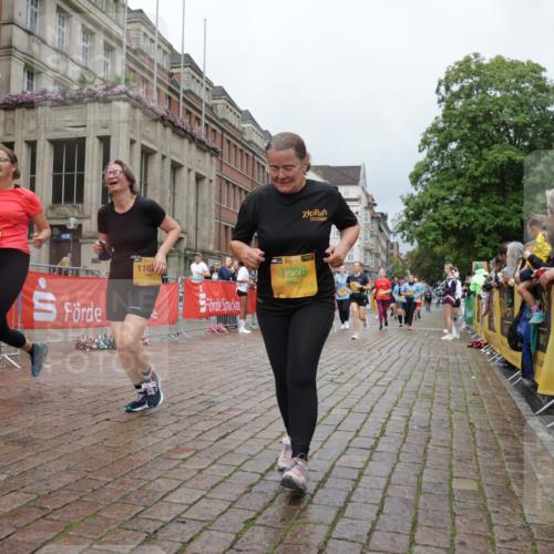 13.09.2026 - Kiel Lauf Yannick Fuchs http://msf.ph/oto/10429013 13.09.2026 11:09:28 Ziel 607, 2784, 7310, 8637, 8922, 8979, 10184, 10253, 10262, 10263, 10268, 11889, 1226, 1569, 1934, 3022, 3752, 4526, 6028, 7681, 8637, 8933, 9112, 9752, 9995, 10813, 11674, 12238, 12334, 12532, 508, 1074, 2992, 5528, 5843, 5867, 7111, 7683, 10352, 10423, 11208, 1226, 2250, 2951, 10928, 11674, 12334 meine-sportfotos.de