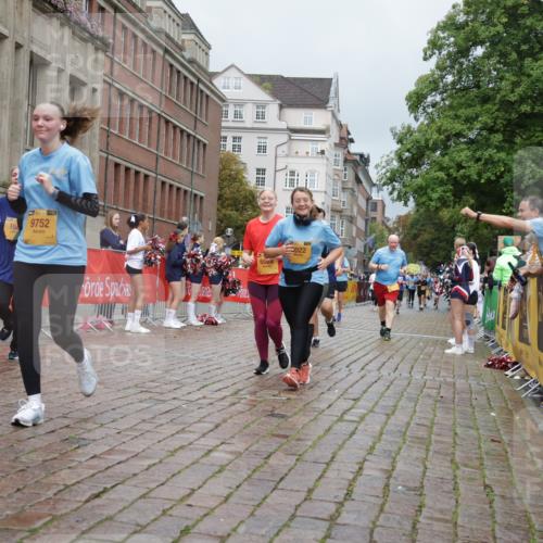 13.09.2026 - Kiel Lauf Yannick Fuchs http://msf.ph/oto/10429061 13.09.2026 11:09:33 Ziel 2784, 5528, 7111, 7310, 8922, 607, 1569, 1934, 3022, 3752, 4526, 6028, 7681, 8637, 8933, 8979, 9112, 9752, 9995, 10184, 10253, 10262, 10263, 10268, 10813, 11889, 12238, 12532, 508, 1074, 2992, 5843, 5867, 7683, 7826, 10352, 10423, 11208, 11428, 11429, 1226, 1569, 3022, 4526, 9752, 10813, 11674, 12334 meine-sportfotos.de