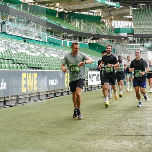 13.09.2026 - 21. swb-Marathon Bremen Michael Burmester http://msf.ph/oto/10429128 13.09.2026 13:03:11 Laufen im Stadion 150, 210, 488, 596, 722, 725, 762, 881, 936, 940, 946, 1014, 1163, 1250, 1458, 1460, 1479, 1611, 1649, 1771, 2047, 2223, 2276, 2292, 2345, 2364, 2378, 2421, 2434, 2513, 2625, 2638, 2666, 2668, 2779, 2851, 2900, 2934, 2977, 2987, 3013, 3044, 3114, 3135, 3163, 3164, 3187, 3248, 3258, 3294, 3334, 3360, 3392, 3402, 3454, 3460, 3496, 3510, 3527, 3576, 3579, 3585, 3597, 3603, 3618, 3667, 3721, 3846, 3852, 3859, 3893, 3938, 3970, 3983, 4000, 4077, 4133, 4506, 4558 meine-sportfotos.de