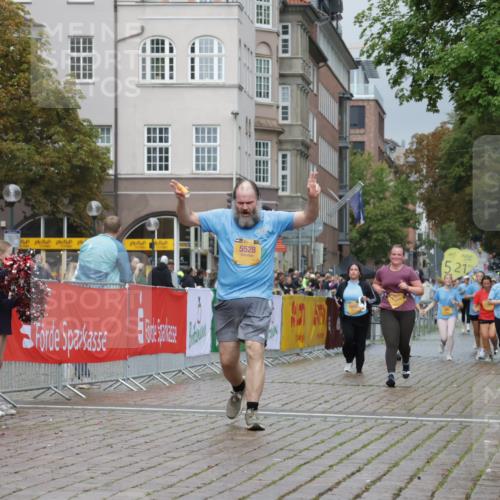 13.09.2026 - Kiel Lauf Yannick Fuchs http://msf.ph/oto/10429232 13.09.2026 11:10:02 Ziel 2337, 3227, 4063, 6908, 9168, 9665, 9967, 10154, 11013, 11428, 11429, 11884, 508, 1074, 2784, 2992, 5528, 5843, 5867, 7111, 7310, 7683, 7826, 10352, 10423, 11208, 11428, 11429, 585, 1937, 2630, 3086, 5371, 9102, 9254, 12008, 12016, 12178, 12698, 607, 2784, 7310, 8922, 8979, 10184, 10253, 10262, 10263, 10268, 11889 meine-sportfotos.de