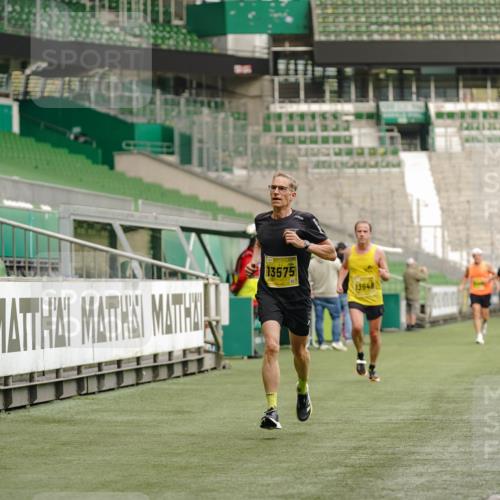13.09.2026 - 21. swb-Marathon Bremen Michael Burmester http://msf.ph/oto/10429286 13.09.2026 10:20:38 Laufen im Stadion 10261, 10262, 10366, 10475, 10818, 10961, 10994, 11067, 11068, 11142, 11176, 11197, 11418, 11512, 11964, 12289, 12324, 12358, 12413, 12456, 12513, 12540, 13505, 13514, 13530, 13540, 13541, 13548, 13558, 13560, 13575, 13583, 13588, 13590, 13601, 13605, 13606, 13610, 13619, 13633, 13637, 10597, 12272, 12458, 13501, 13504, 13510, 13515, 13517, 13522, 13542, 13547, 13561, 13567, 13579, 13623, 13635 meine-sportfotos.de