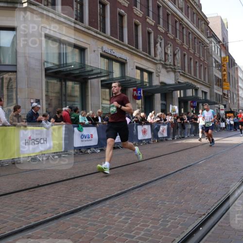 13.09.2026 - 21. swb-Marathon Bremen Strokosch-Dieckow http://msf.ph/oto/10429291 13.09.2026 13:09:03 Ziel 1034, 1241, 2291, 2909, 3197, 4895, 4898, 5111, 5383, 6652, 8759, 8830, 9789, 9866, 9904, 10044, 1925, 2287, 2291, 3110, 3330, 4384, 5377, 5517, 5636, 5696, 6906, 7262, 8120, 8555, 8830, 9240, 9411, 9702, 9867, 9906, 9911 meine-sportfotos.de