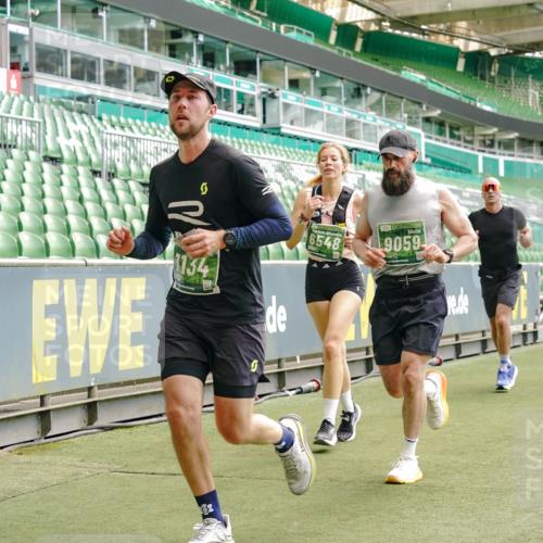13.09.2026 - 21. swb-Marathon Bremen Michael Burmester http://msf.ph/oto/10429292 13.09.2026 13:03:14 Laufen im Stadion 150, 209, 210, 488, 596, 722, 725, 762, 881, 936, 940, 946, 1014, 1163, 1250, 1343, 1458, 1460, 1479, 1611, 1649, 1771, 2223, 2276, 2292, 2345, 2364, 2378, 2421, 2434, 2513, 2625, 2666, 2668, 2779, 2851, 2900, 2934, 2977, 2987, 3013, 3044, 3114, 3135, 3163, 3164, 3187, 3248, 3258, 3294, 3334, 3360, 3392, 3402, 3454, 3460, 3496, 3510, 3527, 3576, 3579, 3585, 3597, 3603, 3618, 3721, 3846, 3852, 3859, 3893, 3938, 3970, 3983, 4000, 4077, 4133, 4506, 4558 meine-sportfotos.de
