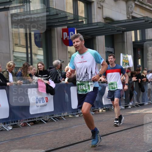 13.09.2026 - 21. swb-Marathon Bremen Strokosch-Dieckow http://msf.ph/oto/10429311 13.09.2026 13:09:05 Ziel 1034, 1241, 2909, 3197, 4473, 4895, 4898, 5111, 5383, 6652, 8759, 9789, 9866, 9904, 10044, 1925, 2287, 2291, 2909, 3110, 3330, 4384, 5383, 5517, 5636, 5696, 6906, 7262, 8120, 8555, 8830, 9240, 9411, 9702, 9867, 9906, 9911, 10044 meine-sportfotos.de