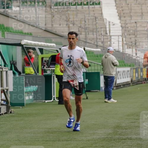 13.09.2026 - 21. swb-Marathon Bremen Michael Burmester http://msf.ph/oto/10429374 13.09.2026 12:05:35 Laufen im Stadion 176, 207, 1231, 1681, 1956 meine-sportfotos.de