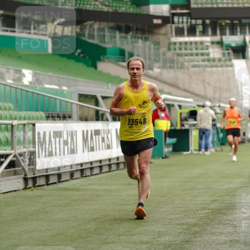 13.09.2026 - 21. swb-Marathon Bremen Michael Burmester http://msf.ph/oto/10429413 13.09.2026 10:20:42 Laufen im Stadion 10244, 10261, 10262, 10366, 10818, 10961, 10994, 11067, 11068, 11142, 11176, 11197, 11418, 11512, 11964, 12289, 12324, 12358, 12413, 12456, 12513, 12540, 13505, 13514, 13530, 13540, 13541, 13548, 13558, 13560, 13575, 13583, 13588, 13590, 13601, 13605, 13606, 13610, 13619, 13633, 13637, 10597, 12272, 12458, 13501, 13504, 13510, 13515, 13517, 13522, 13542, 13547, 13561, 13567, 13579, 13623, 13635 meine-sportfotos.de