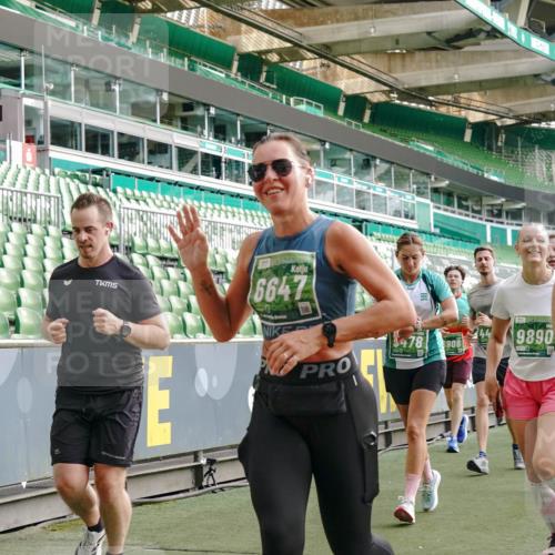 13.09.2026 - 21. swb-Marathon Bremen Michael Burmester http://msf.ph/oto/10429495 13.09.2026 13:27:08 Laufen im Stadion 186, 202, 357, 364, 390, 530, 597, 645, 726, 833, 888, 1077, 1283, 1412, 1473, 1487, 1530, 1608, 1618, 1700, 1744, 1769, 1828, 1961, 1984, 2236, 2273, 2309, 2382, 2384, 2388, 2404, 2428, 2502, 2507, 2508, 2542, 2558, 2576, 2582, 2592, 2656, 2675, 2725, 2748, 2817, 2875, 2876, 2923, 2965, 2970, 3045, 3047, 3050, 3062, 3073, 3084, 3097, 3172, 3184, 3219, 3359, 3433, 3540, 3592, 3629, 3756, 3885, 3907, 3978, 4457, 4660 meine-sportfotos.de