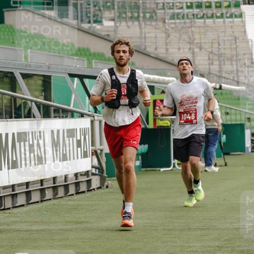 13.09.2026 - 21. swb-Marathon Bremen Michael Burmester http://msf.ph/oto/10429503 13.09.2026 12:10:17 Laufen im Stadion 692, 1046, 1651, 1671, 2054, 176, 1091, 1681 meine-sportfotos.de