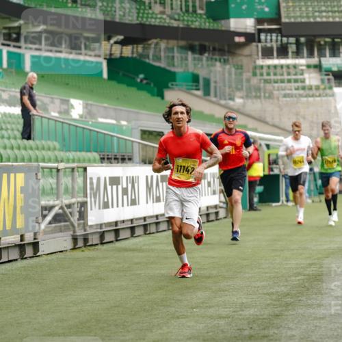 13.09.2026 - 21. swb-Marathon Bremen Michael Burmester http://msf.ph/oto/10429565 13.09.2026 10:20:53 Laufen im Stadion 10244, 10261, 10262, 10366, 10818, 10961, 10994, 11067, 11068, 11142, 11176, 11197, 11418, 11512, 11964, 12289, 12324, 12358, 12413, 12456, 12513, 12520, 12540, 13505, 13514, 13540, 13548, 13558, 13560, 13568, 13575, 13583, 13588, 13590, 13601, 13605, 13606, 13608, 13610, 13619, 13633, 13637, 10597, 12272, 12457, 12458, 13501, 13504, 13510, 13515, 13517, 13522, 13542, 13547, 13554, 13561, 13567, 13579, 13623, 13635 meine-sportfotos.de