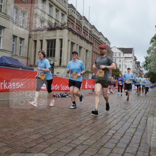 13.09.2026 - Kiel Lauf Yannick Fuchs http://msf.ph/oto/10429569 13.09.2026 11:10:38 Ziel 586, 678, 1334, 2134, 2175, 2176, 2177, 3245, 3716, 6476, 9206, 9406, 9916, 10090, 10101, 10550, 11576, 585, 678, 1937, 2630, 3086, 3227, 4063, 5371, 9102, 9168, 9254, 10154, 10704, 11060, 12008, 12016, 12178, 12698, 1523, 2512, 2628, 5920, 6409, 6670, 6756, 7930, 8468, 8491, 10380, 10661, 11600, 11644, 2337, 3227, 4063, 9168, 9665, 10154, 11013, 11884 meine-sportfotos.de