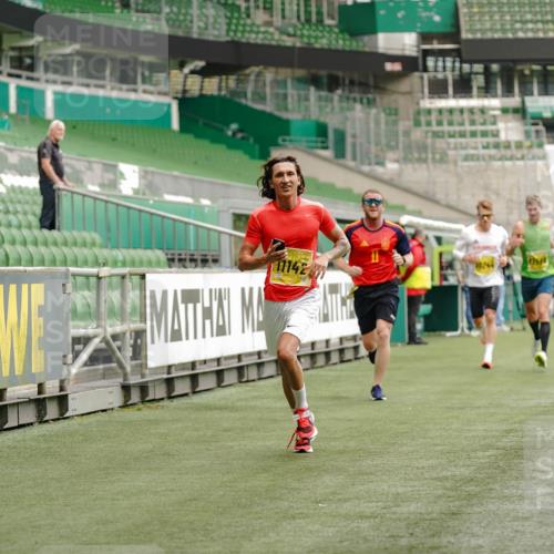 13.09.2026 - 21. swb-Marathon Bremen Michael Burmester http://msf.ph/oto/10429578 13.09.2026 10:20:53 Laufen im Stadion 10244, 10261, 10262, 10366, 10818, 10961, 10994, 11067, 11068, 11142, 11176, 11197, 11418, 11512, 11964, 12289, 12324, 12358, 12413, 12456, 12513, 12520, 12540, 13505, 13514, 13540, 13548, 13558, 13560, 13568, 13575, 13583, 13588, 13590, 13601, 13605, 13606, 13608, 13610, 13619, 13633, 13637, 10597, 12272, 12457, 12458, 13501, 13504, 13510, 13515, 13517, 13522, 13542, 13547, 13554, 13561, 13567, 13579, 13623, 13635 meine-sportfotos.de