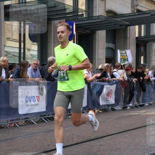 13.09.2026 - 21. swb-Marathon Bremen Strokosch-Dieckow http://msf.ph/oto/10429589 13.09.2026 13:09:28 Ziel 195, 567, 1723, 1975, 2750, 4473, 4782, 8835, 9241, 9277, 9804, 1034, 1241, 2291, 2909, 3197, 4895, 4898, 5111, 5383, 6652, 8759, 8830, 9789, 9866, 9904, 10044 meine-sportfotos.de