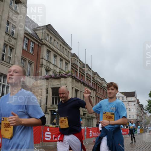 13.09.2026 - Kiel Lauf Yannick Fuchs http://msf.ph/oto/10429626 13.09.2026 11:10:44 Ziel 586, 1334, 2175, 2176, 2177, 3716, 6409, 6670, 8491, 9916, 10090, 10101, 10550, 11600, 585, 678, 1937, 2134, 2630, 3086, 3245, 6476, 9102, 9206, 9254, 9406, 10704, 11060, 11576, 12008, 12016, 12178, 12698, 1523, 2512, 2628, 5920, 6756, 6852, 7930, 8468, 10380, 10661, 11644, 585, 1937, 3086, 3227, 4063, 5371, 9168, 9254, 10154, 11884, 12008, 12016 meine-sportfotos.de