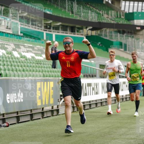 13.09.2026 - 21. swb-Marathon Bremen Michael Burmester http://msf.ph/oto/10429674 13.09.2026 10:20:56 Laufen im Stadion 10244, 10261, 10262, 10818, 10961, 10994, 11067, 11068, 11142, 11176, 11197, 11418, 11512, 11964, 12289, 12324, 12358, 12413, 12456, 12513, 12520, 12540, 13505, 13514, 13540, 13548, 13558, 13560, 13568, 13575, 13583, 13588, 13590, 13601, 13605, 13606, 13608, 13610, 13619, 13633, 13637, 10597, 12272, 12457, 12458, 13501, 13504, 13510, 13515, 13517, 13522, 13542, 13547, 13554, 13561, 13567, 13579, 13623, 13635 meine-sportfotos.de