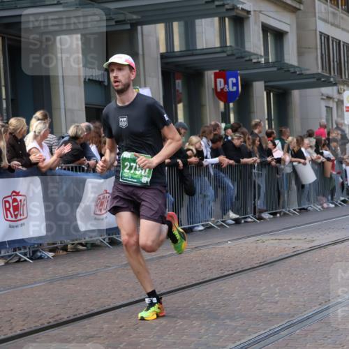 13.09.2026 - 21. swb-Marathon Bremen Strokosch-Dieckow http://msf.ph/oto/10429711 13.09.2026 13:09:36 Ziel 195, 538, 567, 623, 1723, 1975, 2020, 2750, 4781, 5627, 8835, 9241, 9277, 9804, 9817, 195, 1034, 1241, 3197, 4473, 4782, 4895, 5111, 6652, 8759, 9789, 9866 meine-sportfotos.de