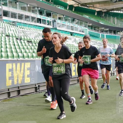 13.09.2026 - 21. swb-Marathon Bremen Michael Burmester http://msf.ph/oto/10429738 13.09.2026 13:27:19 Laufen im Stadion 111, 186, 202, 357, 364, 390, 478, 597, 726, 829, 833, 888, 925, 1077, 1283, 1412, 1473, 1496, 1530, 1608, 1618, 1700, 1769, 1958, 1961, 1984, 2236, 2273, 2309, 2382, 2384, 2388, 2404, 2428, 2502, 2507, 2508, 2542, 2558, 2576, 2582, 2592, 2656, 2675, 2725, 2748, 2817, 2875, 2876, 2923, 2965, 2970, 3045, 3047, 3050, 3062, 3073, 3084, 3172, 3184, 3219, 3359, 3433, 3540, 3592, 3629, 3756, 3885, 3907, 3978, 4457, 4660 meine-sportfotos.de