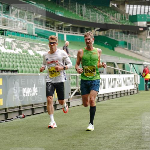 13.09.2026 - 21. swb-Marathon Bremen Michael Burmester http://msf.ph/oto/10429767 13.09.2026 10:20:58 Laufen im Stadion 10244, 10261, 10262, 10818, 10961, 10994, 11067, 11068, 11142, 11176, 11197, 11418, 11512, 11964, 12289, 12324, 12358, 12413, 12456, 12513, 12520, 12540, 13505, 13514, 13540, 13548, 13558, 13560, 13568, 13575, 13583, 13588, 13590, 13601, 13605, 13606, 13608, 13610, 13619, 13633, 13637, 10597, 12272, 12457, 12458, 13501, 13504, 13510, 13515, 13517, 13522, 13542, 13543, 13547, 13554, 13561, 13567, 13579, 13623, 13635 meine-sportfotos.de