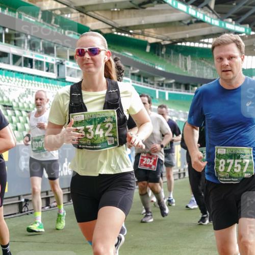 13.09.2026 - 21. swb-Marathon Bremen Michael Burmester http://msf.ph/oto/10429806 13.09.2026 13:27:21 Laufen im Stadion 111, 186, 202, 357, 364, 390, 478, 597, 726, 829, 833, 888, 925, 1077, 1220, 1283, 1412, 1473, 1496, 1530, 1608, 1618, 1700, 1769, 1958, 1961, 1984, 2236, 2273, 2309, 2382, 2384, 2388, 2404, 2428, 2502, 2507, 2508, 2542, 2558, 2576, 2582, 2592, 2656, 2675, 2725, 2748, 2817, 2875, 2876, 2923, 2965, 2970, 3045, 3047, 3050, 3073, 3084, 3184, 3219, 3359, 3433, 3540, 3592, 3629, 3756, 3885, 3907, 3978, 4457, 4660 meine-sportfotos.de