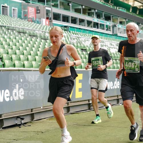 13.09.2026 - 21. swb-Marathon Bremen Michael Burmester http://msf.ph/oto/10429916 13.09.2026 13:03:33 Laufen im Stadion 209, 210, 488, 534, 596, 722, 725, 762, 881, 936, 940, 1014, 1250, 1343, 1458, 1460, 1479, 1611, 1649, 1653, 1771, 2223, 2276, 2292, 2345, 2364, 2369, 2378, 2421, 2434, 2513, 2625, 2666, 2668, 2779, 2851, 2891, 2900, 2934, 2977, 3013, 3028, 3114, 3135, 3163, 3164, 3258, 3360, 3402, 3425, 3454, 3460, 3496, 3510, 3521, 3576, 3579, 3585, 3597, 3603, 3618, 3721, 3796, 3846, 3852, 3859, 3893, 3938, 3970, 3983, 4000, 4077, 4133, 4506, 4558, 242 meine-sportfotos.de