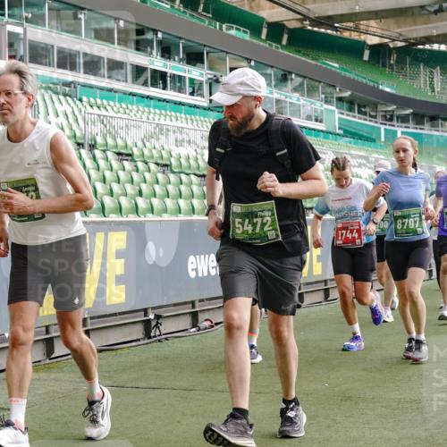 13.09.2026 - 21. swb-Marathon Bremen Michael Burmester http://msf.ph/oto/10429921 13.09.2026 13:27:27 Laufen im Stadion 111, 186, 202, 357, 364, 390, 478, 597, 726, 829, 833, 888, 925, 1077, 1220, 1412, 1473, 1496, 1530, 1608, 1618, 1700, 1769, 1958, 1961, 1984, 2236, 2273, 2309, 2388, 2404, 2428, 2502, 2507, 2508, 2542, 2558, 2576, 2582, 2592, 2656, 2675, 2725, 2748, 2817, 2875, 2876, 2923, 2965, 2970, 3045, 3047, 3050, 3073, 3084, 3184, 3219, 3359, 3433, 3540, 3592, 3629, 3756, 3885, 3907, 3978, 4457, 4660 meine-sportfotos.de