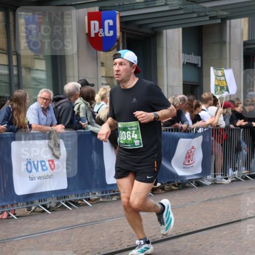 13.09.2026 - 21. swb-Marathon Bremen Strokosch-Dieckow http://msf.ph/oto/10430045 13.09.2026 13:10:03 Ziel 604, 640, 957, 1277, 2605, 3959, 5532, 6267, 7881, 8033, 8064, 8709, 538, 567, 623, 1723, 1975, 2020, 2750, 4781, 5627, 8835, 9241, 9277, 9804, 9817 meine-sportfotos.de