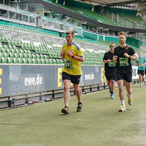 13.09.2026 - 21. swb-Marathon Bremen Michael Burmester http://msf.ph/oto/10430058 13.09.2026 13:03:41 Laufen im Stadion 209, 210, 488, 534, 596, 725, 762, 881, 936, 940, 1014, 1250, 1343, 1458, 1460, 1479, 1611, 1649, 1653, 1771, 2223, 2276, 2364, 2369, 2378, 2421, 2434, 2513, 2625, 2668, 2779, 2851, 2872, 2891, 2900, 2934, 2977, 3028, 3114, 3135, 3258, 3360, 3402, 3425, 3454, 3460, 3496, 3510, 3521, 3576, 3579, 3585, 3597, 3603, 3618, 3721, 3796, 3846, 3852, 3859, 3893, 3909, 3938, 3970, 3983, 4000, 4077, 4133, 4506, 4558, 242 meine-sportfotos.de