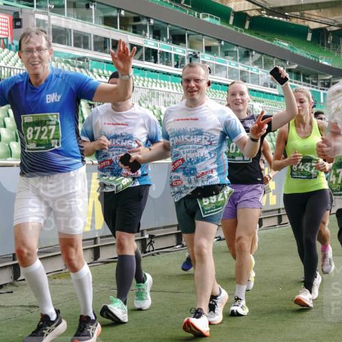 13.09.2026 - 21. swb-Marathon Bremen Michael Burmester http://msf.ph/oto/10430072 13.09.2026 13:27:35 Laufen im Stadion 111, 186, 202, 357, 364, 390, 478, 597, 726, 829, 833, 888, 925, 1077, 1220, 1412, 1473, 1496, 1608, 1700, 1769, 1958, 1961, 1984, 2236, 2273, 2309, 2388, 2404, 2428, 2502, 2507, 2508, 2542, 2558, 2576, 2582, 2592, 2725, 2748, 2817, 2875, 2876, 2923, 2965, 3045, 3047, 3050, 3073, 3084, 3184, 3219, 3359, 3540, 3589, 3592, 3629, 3756, 3826, 3885, 3907, 3978, 4238, 4457, 4660 meine-sportfotos.de