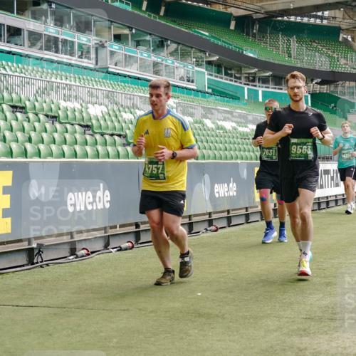 13.09.2026 - 21. swb-Marathon Bremen Michael Burmester http://msf.ph/oto/10430085 13.09.2026 13:03:41 Laufen im Stadion 209, 210, 488, 534, 596, 725, 762, 881, 936, 940, 1014, 1250, 1343, 1458, 1460, 1479, 1611, 1649, 1653, 1771, 2223, 2276, 2364, 2369, 2378, 2421, 2434, 2513, 2625, 2668, 2779, 2851, 2872, 2891, 2900, 2934, 2977, 3028, 3114, 3135, 3258, 3360, 3402, 3425, 3454, 3460, 3496, 3510, 3521, 3576, 3579, 3585, 3597, 3603, 3618, 3721, 3796, 3846, 3852, 3859, 3893, 3909, 3938, 3970, 3983, 4000, 4077, 4133, 4506, 4558, 242 meine-sportfotos.de