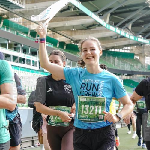 13.09.2026 - 21. swb-Marathon Bremen Michael Burmester http://msf.ph/oto/10430109 13.09.2026 13:27:37 Laufen im Stadion 111, 186, 202, 357, 364, 390, 478, 597, 726, 829, 833, 888, 925, 1077, 1220, 1412, 1473, 1496, 1608, 1700, 1769, 1958, 1961, 1984, 2236, 2273, 2309, 2388, 2404, 2428, 2502, 2507, 2508, 2542, 2574, 2576, 2582, 2592, 2725, 2748, 2817, 2875, 2876, 2923, 2965, 3045, 3047, 3050, 3073, 3084, 3184, 3219, 3359, 3540, 3589, 3592, 3629, 3756, 3826, 3885, 3907, 3978, 4238, 4457, 4660 meine-sportfotos.de