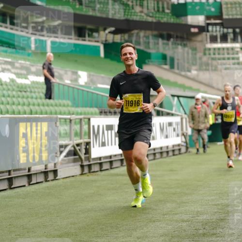 13.09.2026 - 21. swb-Marathon Bremen Michael Burmester http://msf.ph/oto/10430154 13.09.2026 10:21:24 Laufen im Stadion 10244, 10261, 10262, 10818, 10961, 10994, 11067, 11068, 11083, 11142, 11176, 11418, 11512, 11619, 11738, 11854, 11916, 11944, 11964, 12289, 12324, 12358, 12413, 12456, 12513, 12520, 12540, 13505, 13514, 13535, 13540, 13548, 13551, 13558, 13559, 13560, 13568, 13575, 13583, 13588, 13590, 13601, 13605, 13606, 13608, 13610, 13619, 13633, 13636, 13637, 12457, 12458, 13504, 13510, 13517, 13522, 13533, 13536, 13542, 13543, 13554, 13561, 13564, 13579, 13623 meine-sportfotos.de