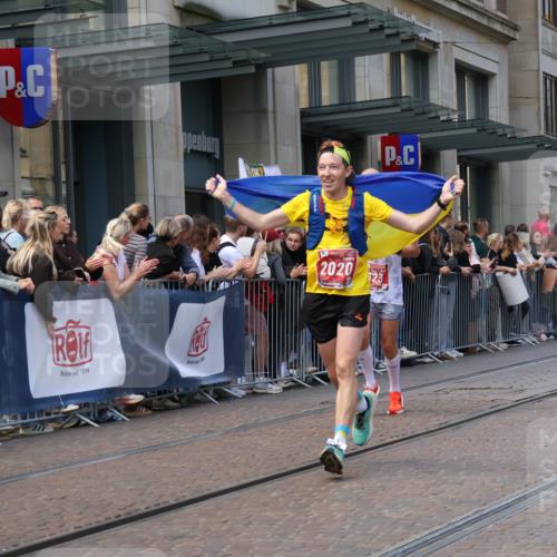 13.09.2026 - 21. swb-Marathon Bremen Strokosch-Dieckow http://msf.ph/oto/10430250 13.09.2026 13:10:13 Ziel 604, 640, 1181, 1277, 1554, 2605, 3959, 4727, 5066, 5152, 5532, 5620, 5648, 6267, 7881, 8033, 8064, 8709, 538, 623, 957, 2020, 4781, 5627, 8064, 8835, 9817 meine-sportfotos.de