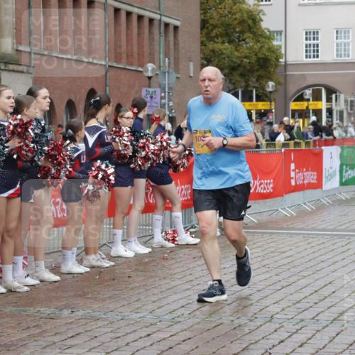 13.09.2026 - Kiel Lauf Yannick Fuchs http://msf.ph/oto/10430294 13.09.2026 11:12:34 Ziel 625, 1602, 2968, 3598, 9300, 9571, 11599, 12396, 1000, 1580, 1782, 2118, 5249, 6051, 6053, 10397, 1168, 2827, 3622, 4461, 4899, 5027, 7065, 9799, 12193, 2950, 5227, 5387, 6965, 9296, 9572, 9661, 11713 meine-sportfotos.de
