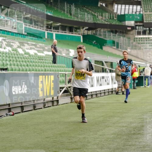 13.09.2026 - 21. swb-Marathon Bremen Michael Burmester http://msf.ph/oto/10430311 13.09.2026 10:21:34 Laufen im Stadion 10244, 10261, 10262, 10302, 10818, 10926, 10961, 10994, 11067, 11068, 11083, 11142, 11176, 11454, 11512, 11619, 11738, 11854, 11916, 11944, 11964, 12289, 12324, 12413, 12456, 12513, 12520, 12540, 13505, 13514, 13535, 13540, 13548, 13551, 13558, 13559, 13568, 13575, 13583, 13587, 13588, 13590, 13605, 13606, 13608, 13619, 13633, 13636, 13637, 12457, 12458, 13504, 13510, 13522, 13533, 13534, 13536, 13543, 13554, 13561, 13564, 13579 meine-sportfotos.de