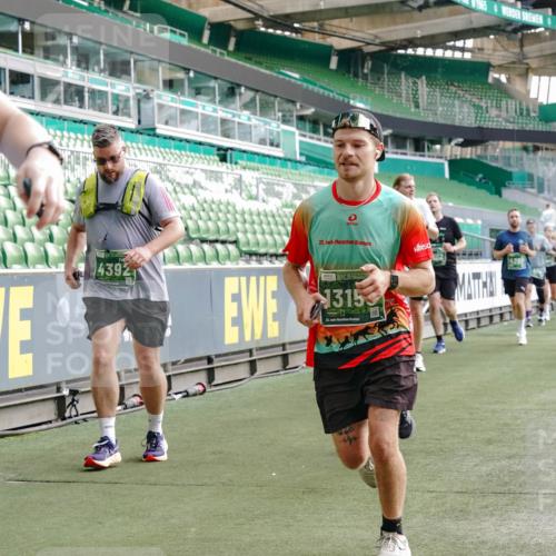 13.09.2026 - 21. swb-Marathon Bremen Michael Burmester http://msf.ph/oto/10430312 13.09.2026 13:27:46 Laufen im Stadion 111, 186, 357, 364, 390, 478, 597, 726, 829, 833, 888, 925, 1077, 1220, 1298, 1325, 1412, 1496, 1608, 1700, 1741, 1769, 1958, 1961, 1984, 2236, 2273, 2309, 2388, 2404, 2428, 2472, 2502, 2507, 2542, 2574, 2576, 2582, 2725, 2743, 2748, 2817, 2875, 2876, 2923, 2965, 3045, 3050, 3061, 3073, 3084, 3154, 3184, 3219, 3540, 3589, 3592, 3629, 3694, 3756, 3826, 3853, 3885, 3907, 3978, 4108, 4238, 4457, 4660 meine-sportfotos.de