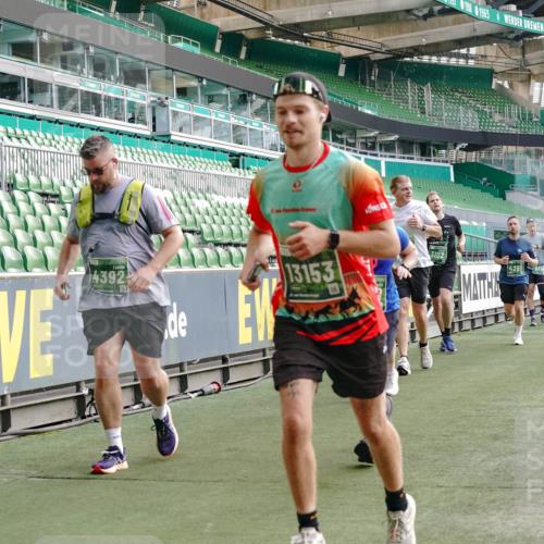 13.09.2026 - 21. swb-Marathon Bremen Michael Burmester http://msf.ph/oto/10430314 13.09.2026 13:27:46 Laufen im Stadion 111, 186, 357, 364, 390, 478, 597, 726, 829, 833, 888, 925, 1077, 1220, 1298, 1325, 1412, 1496, 1608, 1700, 1741, 1769, 1958, 1961, 1984, 2236, 2273, 2309, 2388, 2404, 2428, 2472, 2502, 2507, 2542, 2574, 2576, 2582, 2725, 2743, 2748, 2817, 2875, 2876, 2923, 2965, 3045, 3050, 3061, 3073, 3084, 3154, 3184, 3219, 3540, 3589, 3592, 3629, 3694, 3756, 3826, 3853, 3885, 3907, 3978, 4108, 4238, 4457, 4660 meine-sportfotos.de